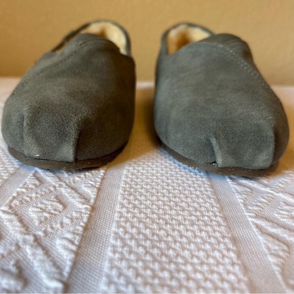 NWT Emu Premium Australian Sheepskin and Suede Gray Loafer Shoes Size W-F9/M-H8 - Picture 3 of 8